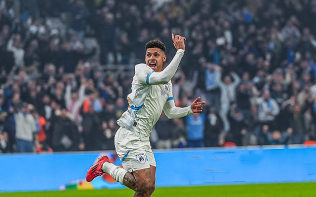 圣埃蒂安队在主场比赛中实现大逆转，取胜收官