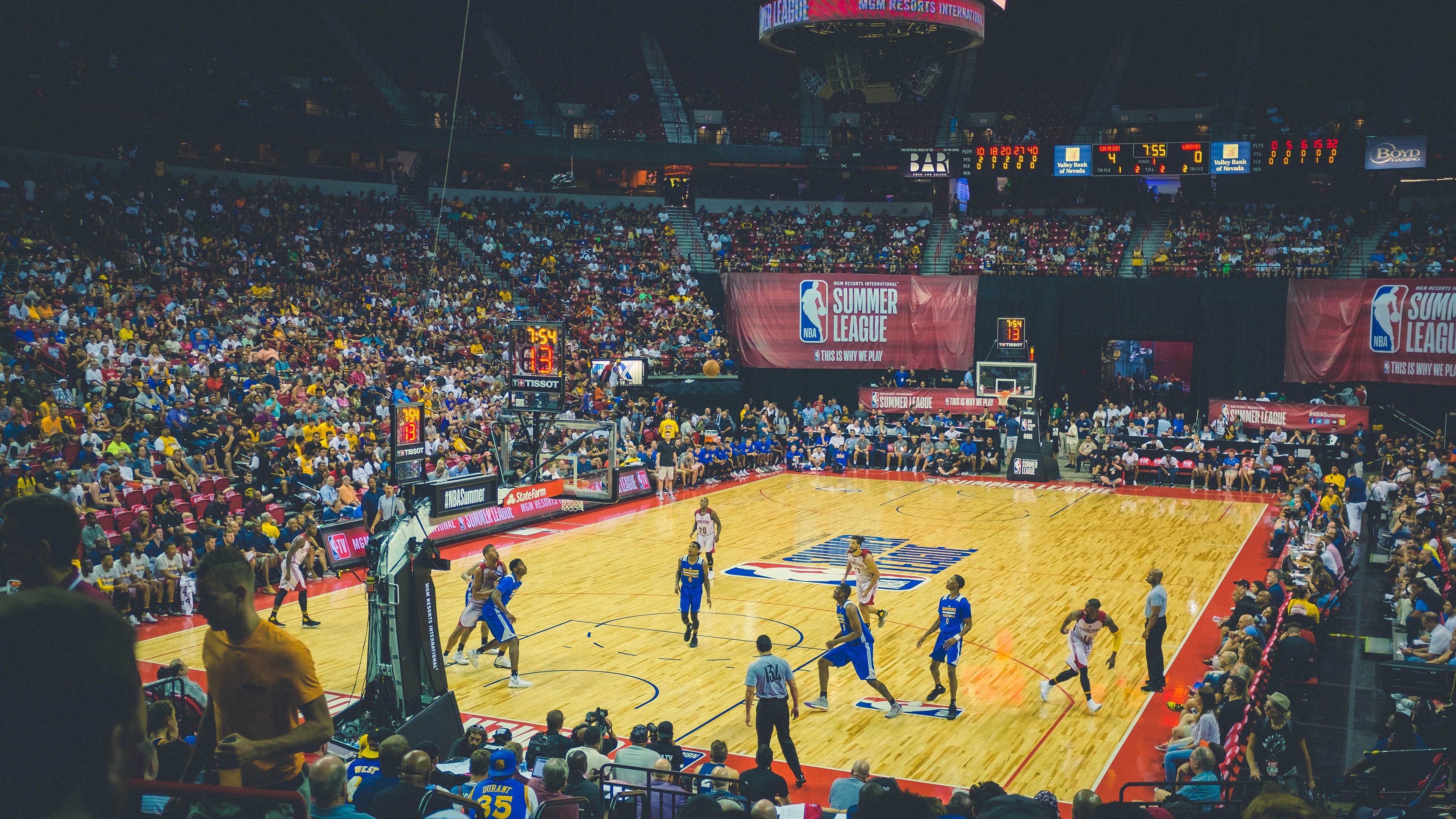 热火节奏掌控魔术，拉文关键时刻站出来