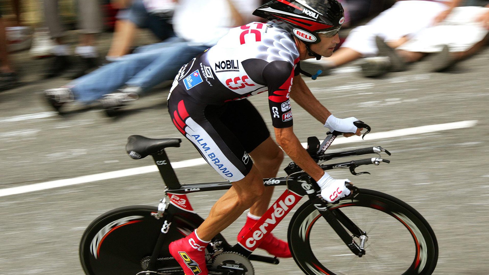 德罗赞一剑封喉！马刺险胜骑士，他为何是今夜唯一的关键先生？