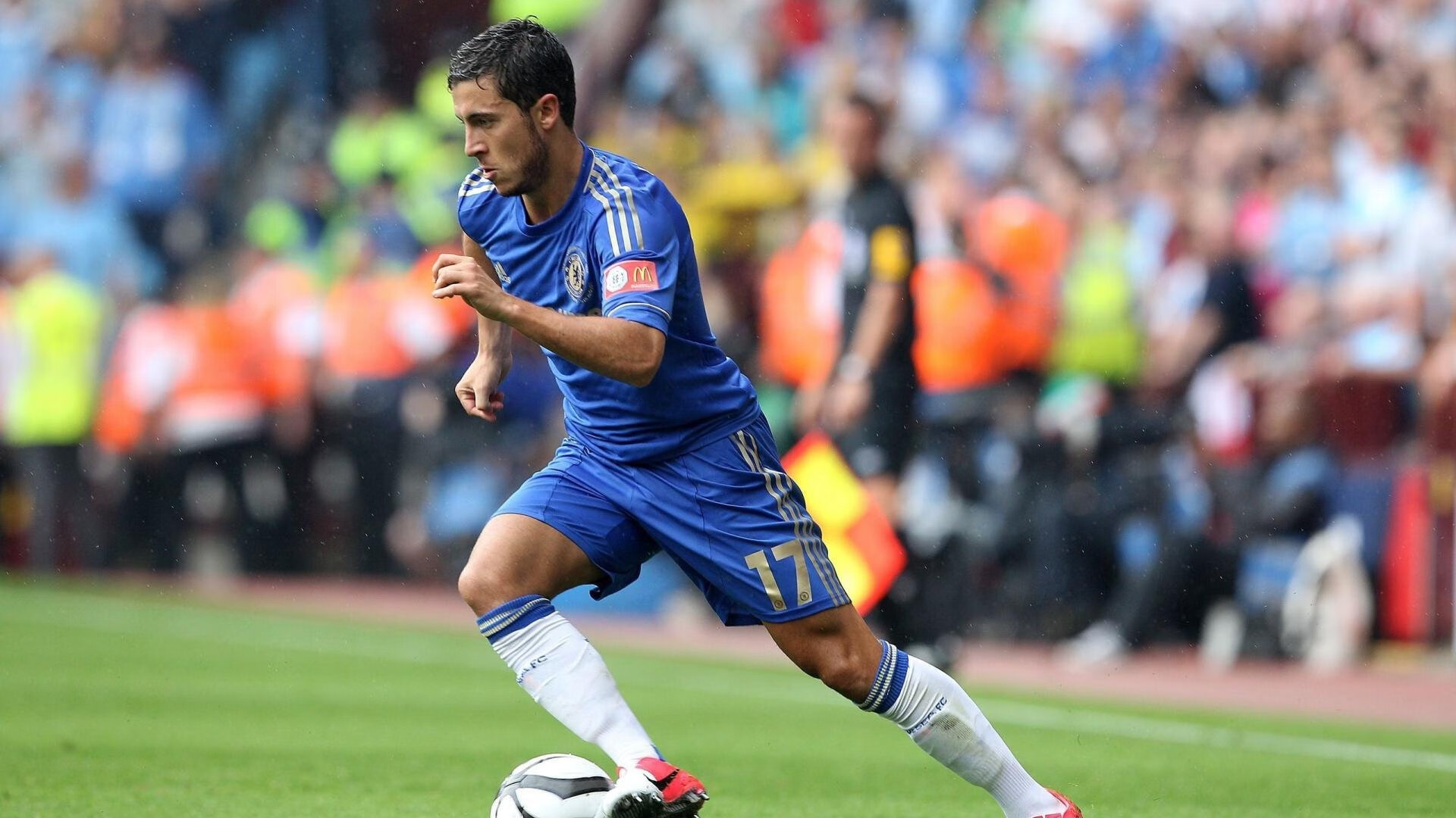 2026世界杯焦点战，喀麦隆全面压制佛罗伦萨，非洲雄狮的战术革命